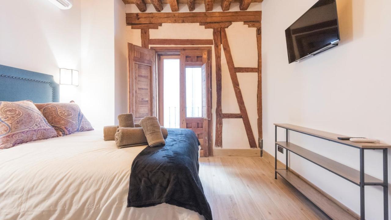 Apartamentos Boutique Pinocho Toledo Esterno foto