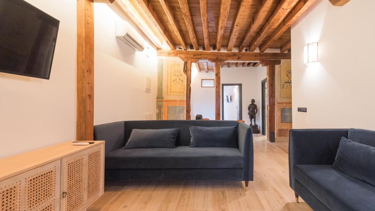 Apartamentos Boutique Pinocho Toledo Esterno foto