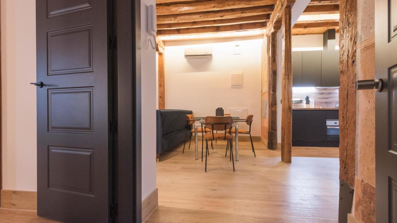 Apartamentos Boutique Pinocho Toledo Esterno foto